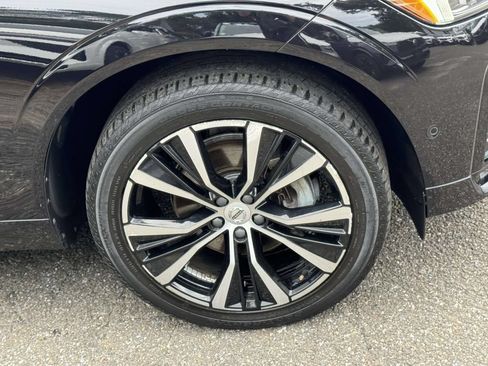 Used 2024 Volvo XC60 B5 Plus w/ Protection Package Premier AWD/4WD image 6