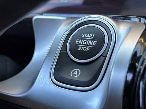 Certified 2024 Mercedes-Benz GLB 250 4MATIC image 33