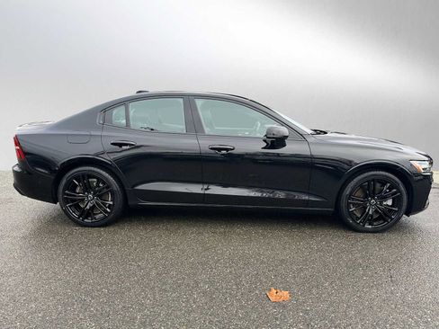 Certified 2024 Volvo S60 T8 Ultimate image 2