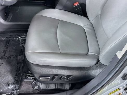 Certified 2024 Toyota Sienna XLE FWD image 20