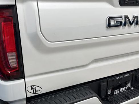 Used 2023 GMC Sierra 1500 Denali AWD/4WD image 42