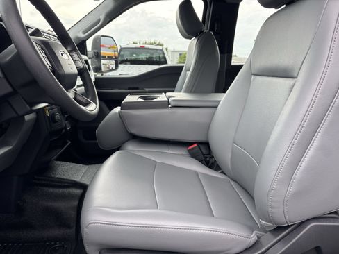 Used 2024 Ford F250 XL w/ XL Driver Assist Package RWD image 21