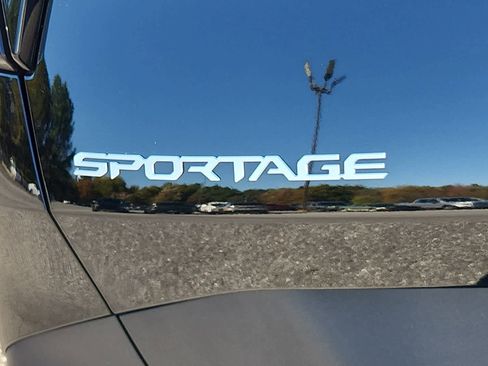 Used 2023 Kia Sportage X-Line w/ X-Line Premium Package image 22