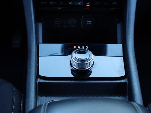 Used 2023 Jeep Grand Cherokee Laredo image 26