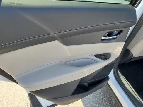 Certified 2025 Nissan Murano SL image 14