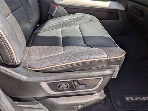 Used 2019 RAM 1500 Laramie w/ Sport Appearance Package AWD/4WD image 29