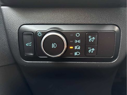 Used 2025 Ford Escape Platinum image 29