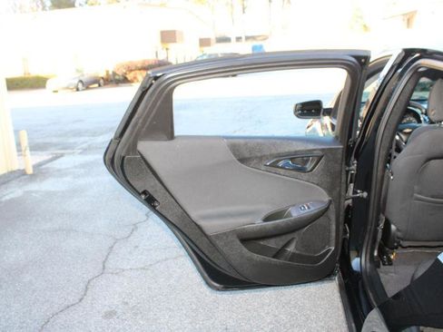 Used 2021 Chevrolet Malibu LT FWD image 20