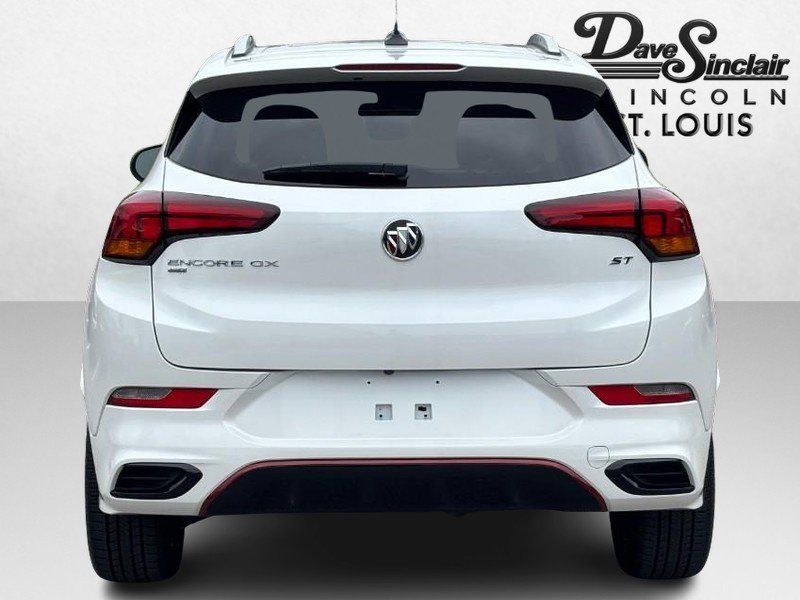 Used 2023 Buick Encore GX Select w/ Sport Touring Package AWD/4WD image 4