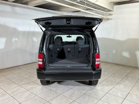 Used 2012 Jeep Liberty Sport image 21