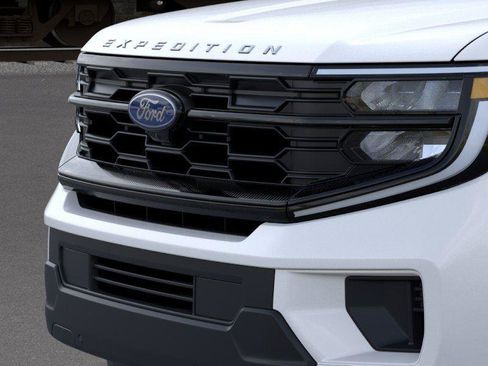 New 2026 Ford Expedition Max Active RWD image 17