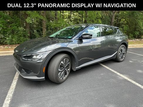 Used 2024 Kia EV6 Light AWD/4WD image 2
