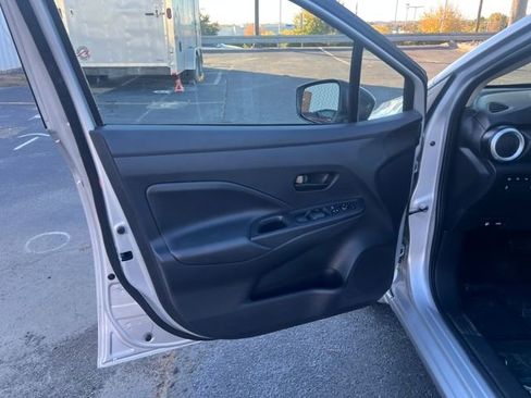 Used 2024 Nissan Versa S w/ Trunk Package image 10