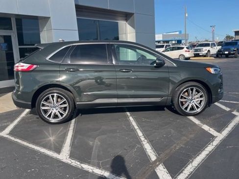 Used 2022 Ford Edge Titanium w/ Equipment Group 301A image 7