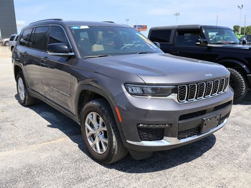 Used 2023 Jeep Grand Cherokee L Limited w/ Luxury Tech Group II AWD/4WD image 13