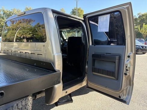 Used 2012 Ford F450 XL w/ PWR Equipment Group image 25