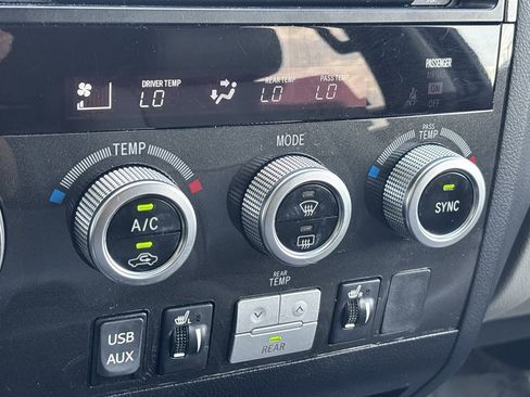 Used 2015 Toyota Sequoia Limited image 19