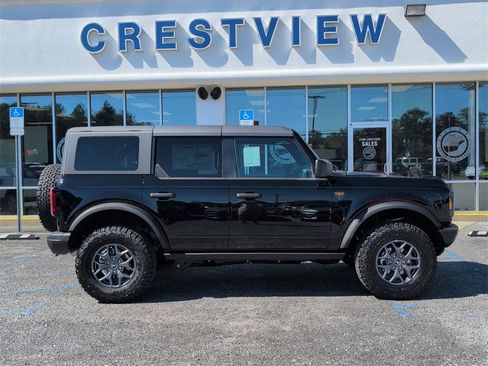 New 2025 Ford Bronco Badlands image 5