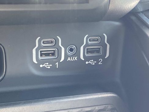 Used 2023 RAM 1500 Big Horn RWD image 33