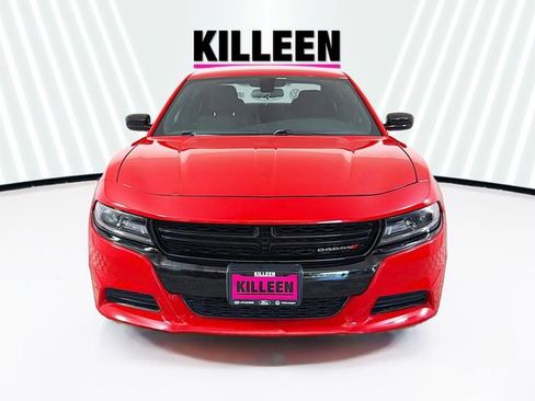 Used 2020 Dodge Charger SXT w/ Blacktop Package image 2