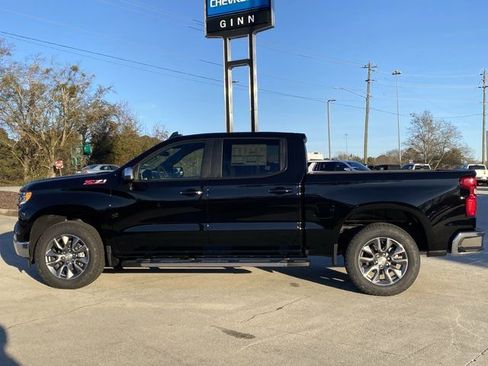 New 2026 Chevrolet Silverado 1500 LT w/ Z71 Off-Road Package image 2