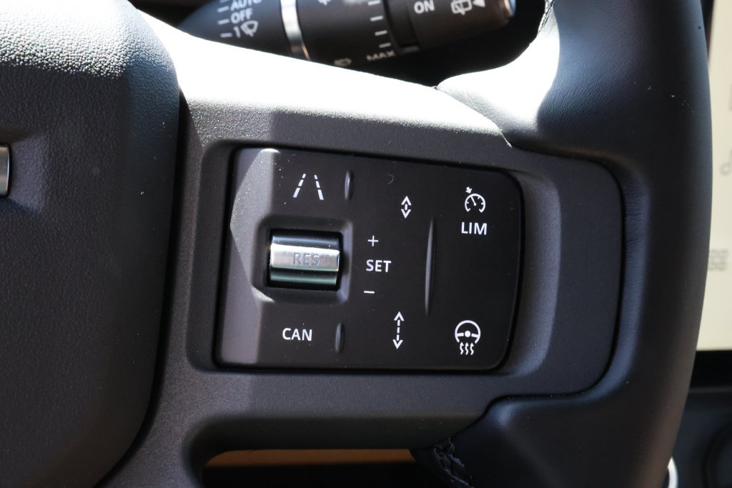 New 2026 Land Rover Defender 130 X-Dynamic SE AWD/4WD image 22