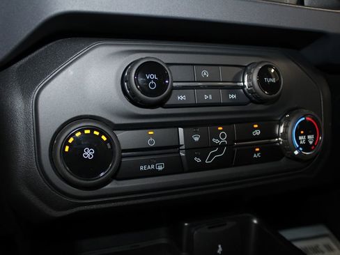 New 2025 Ford Bronco 4-Door image 45