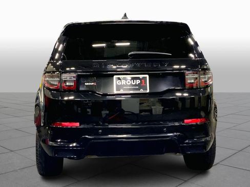 Used 2024 Land Rover Discovery Sport Dynamic SE image 5