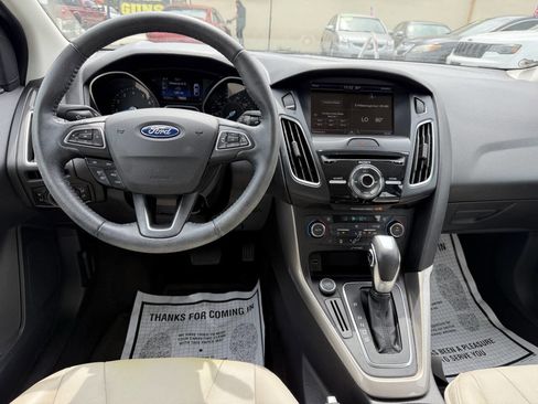 Used 2015 Ford Focus Titanium FWD image 13