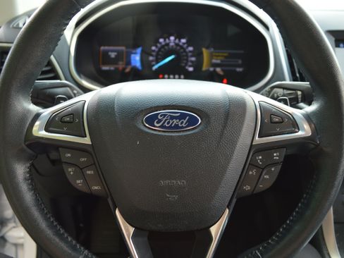 Used 2017 Ford Edge SEL w/ Equipment Group 201A AWD/4WD image 6
