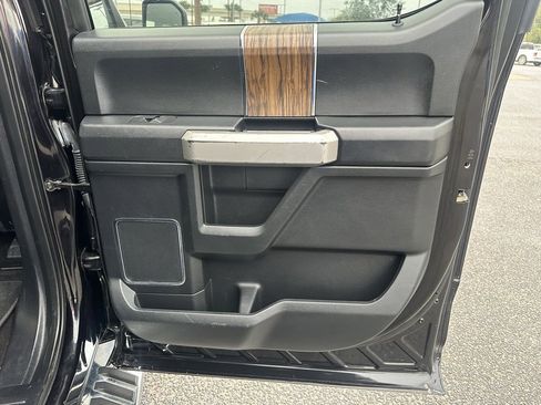 Used 2019 Ford F150 Lariat w/ Equipment Group 502A Luxury image 20