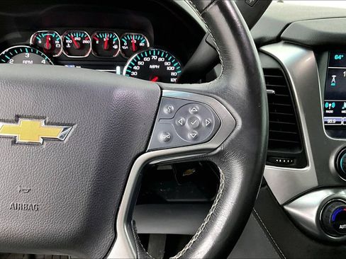Used 2018 Chevrolet Suburban LS image 28