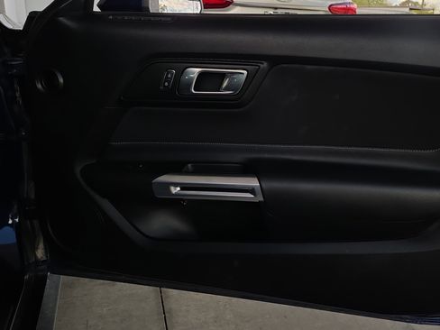 Used 2018 Ford Mustang GT image 19