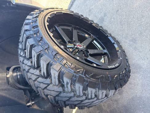 Used 2018 GMC Sierra 1500 SLT image 9