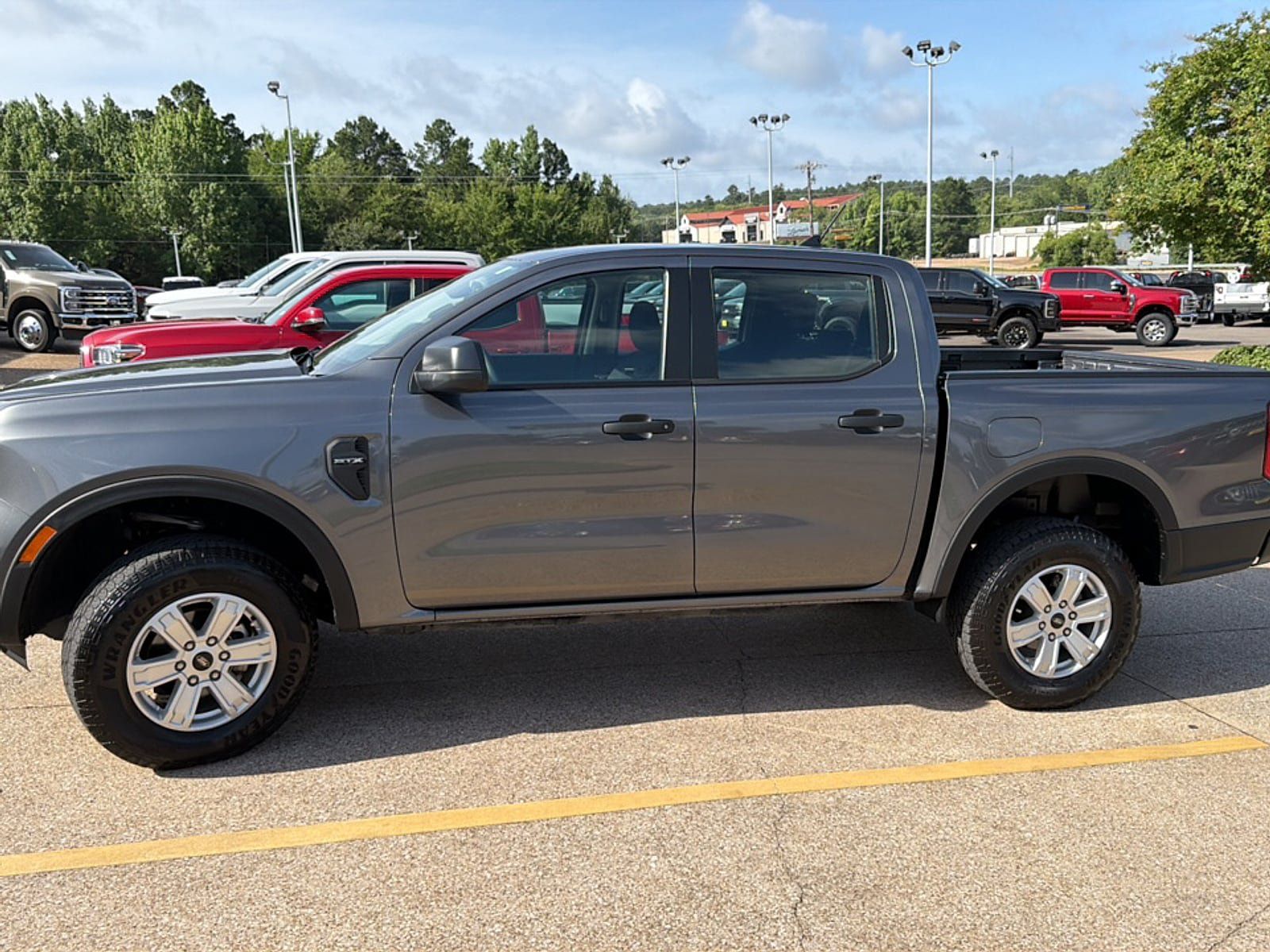 Used 2024 Ford Ranger XL w/ Trailer Tow Package RWD image 5