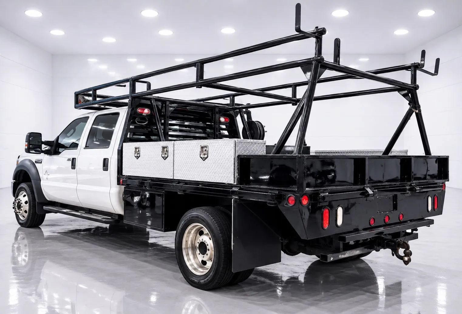 Used 2015 Ford F450 XL w/ Power Equipment Group RWD image 3
