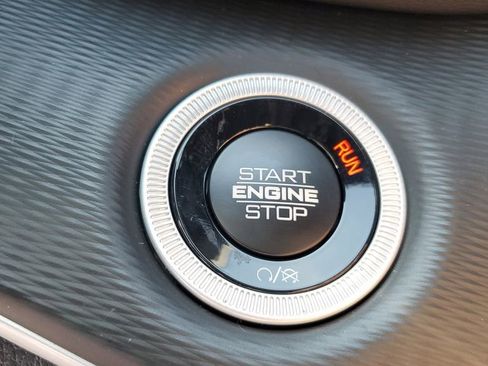 New 2025 Jeep Grand Cherokee L Altitude image 29