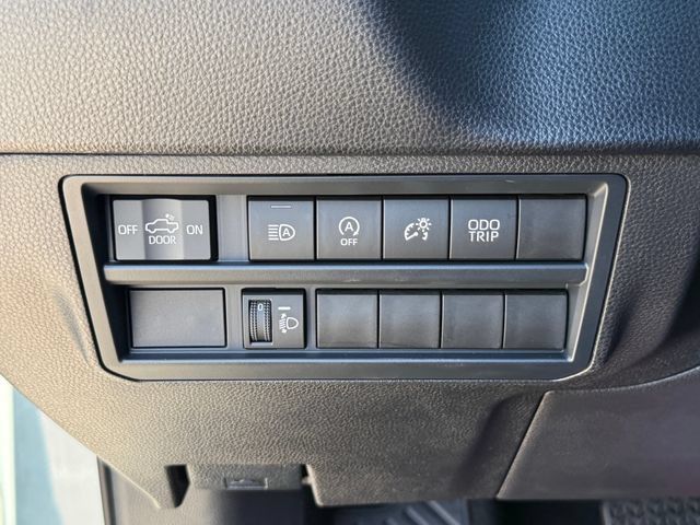 Used 2025 Toyota Tundra SR5 AWD/4WD image 26
