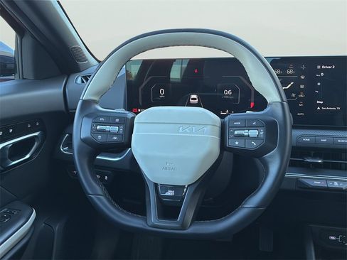 Used 2025 Kia K4 GT-Line w/ GT-Line Premium Package image 15