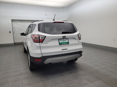 Used 2018 Ford Escape SE w/ SE Sync 3 Package FWD image 7