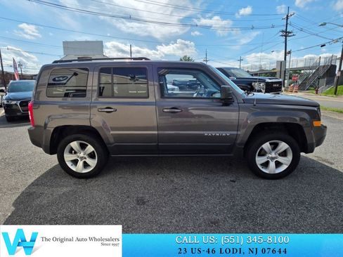 Used 2016 Jeep Patriot Latitude w/ Sun/Sound Group AWD/4WD image 7