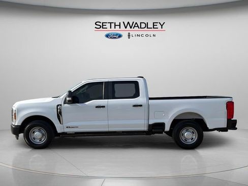 Used 2025 Ford F250 XL image 4