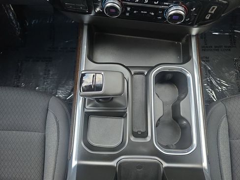 Used 2023 GMC Sierra 1500 Elevation image 12