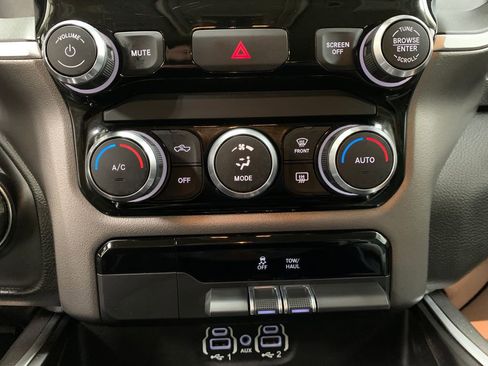 Used 2020 RAM 1500 Big Horn image 10