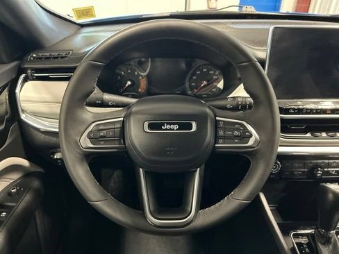 Used 2023 Jeep Compass Limited AWD/4WD image 15