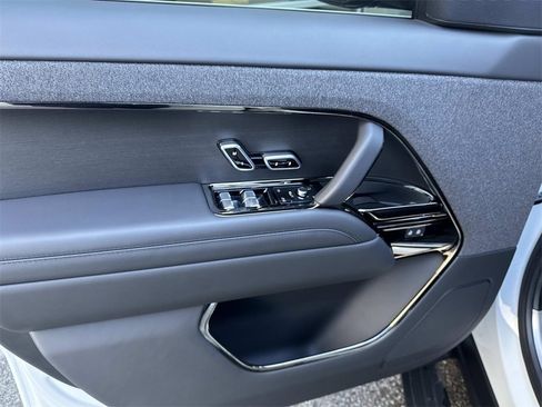 Certified 2023 Land Rover Range Rover Sport SE Dynamic image 19