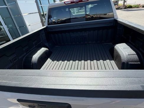 New 2026 GMC Sierra 1500 AT4 w/ AT4 Premium Package AWD/4WD image 7