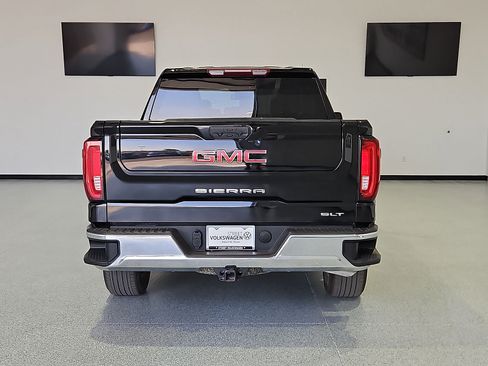 Used 2025 GMC Sierra 1500 SLT AWD/4WD image 7