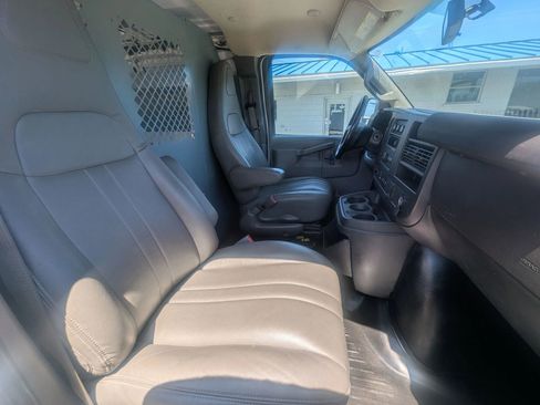 Used 2021 Chevrolet Express 2500 w/ Driver Convenience Package RWD image 11