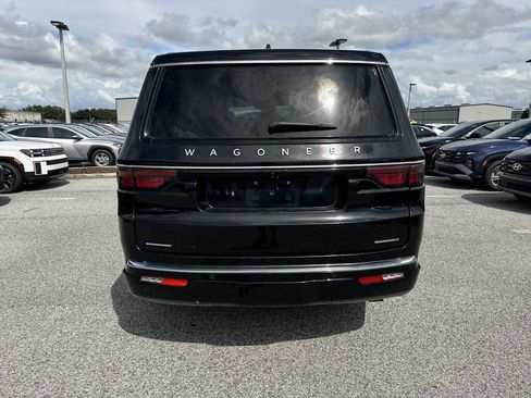 Used 2023 Jeep Wagoneer Series II image 5